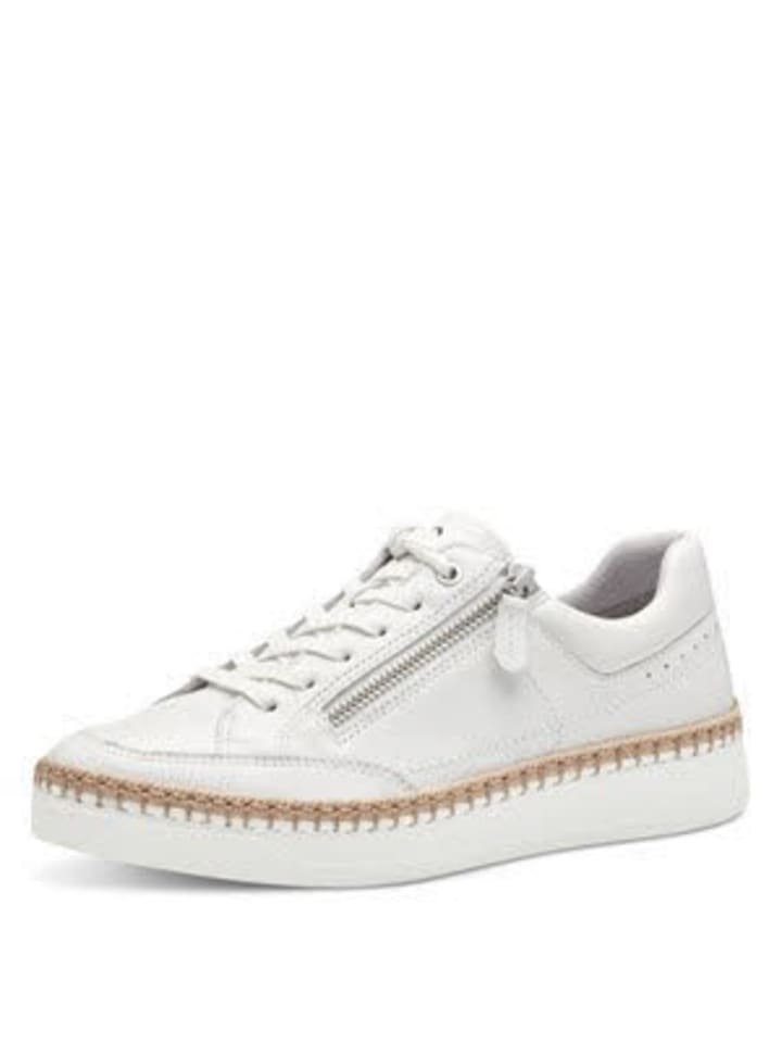 Schnürschuhe in weiss
