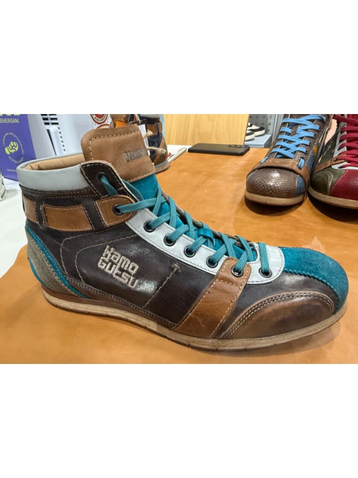 Sportlicher Schnürschuh in braun