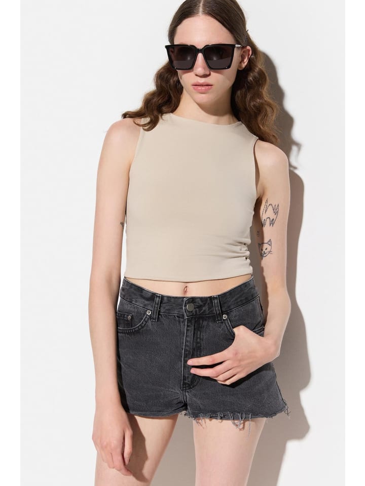 Blouse in Beige