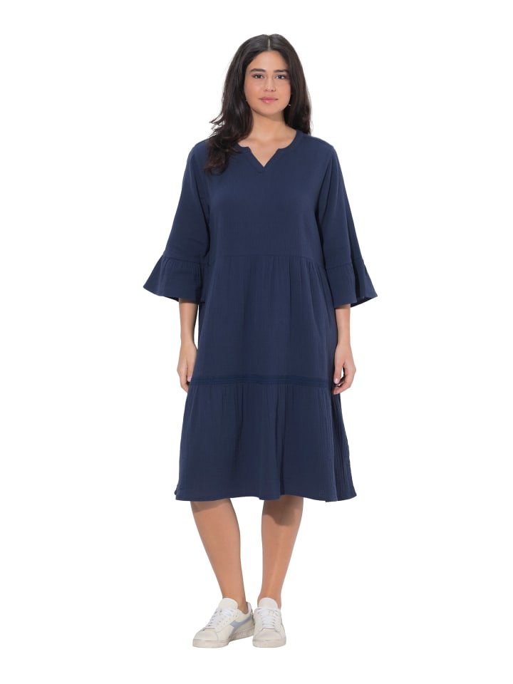 Kleid in marine