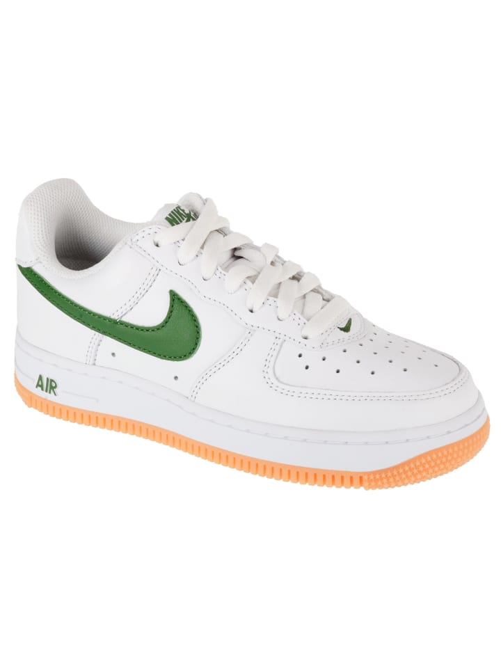 Nike Air Force 1 Low Retro QS in Weiß
