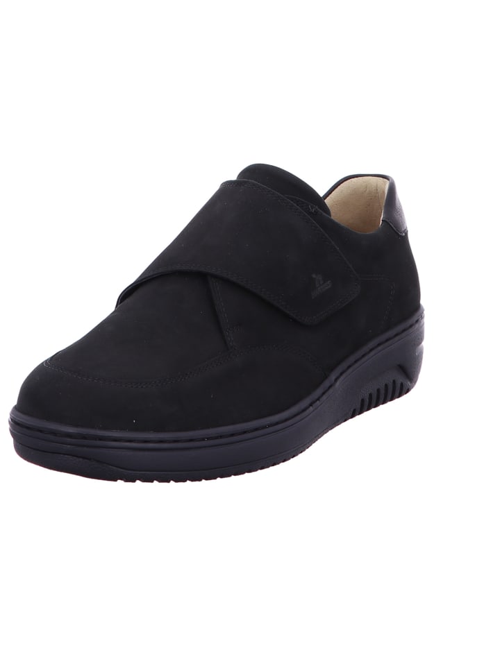 Schnürschuh in schwarz