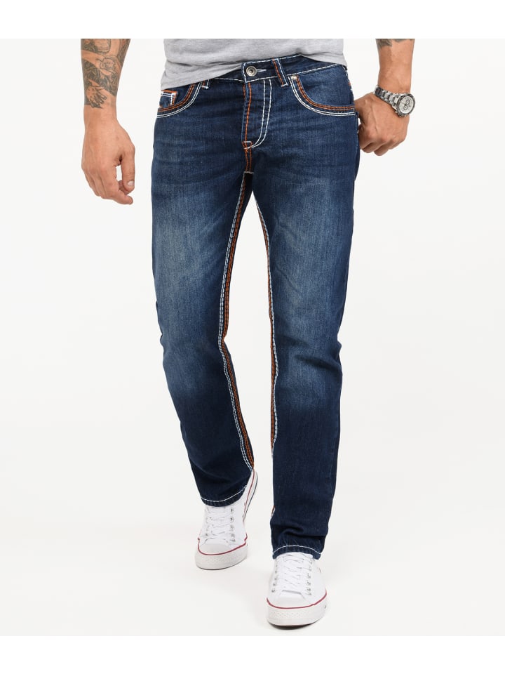 Jeans in Dunkelblau