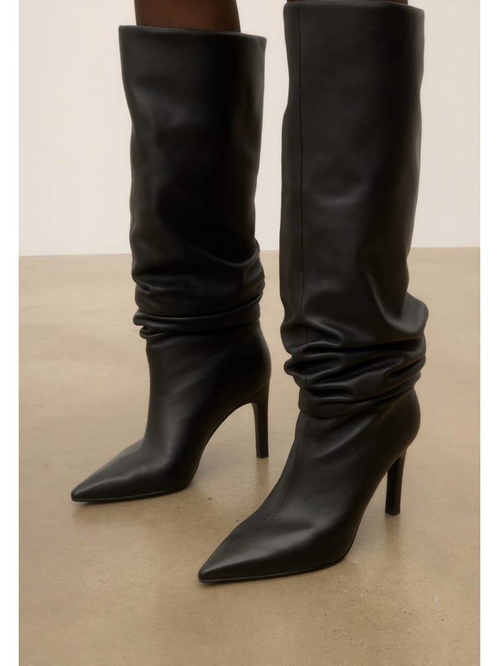 Stiefel in Schwarz
