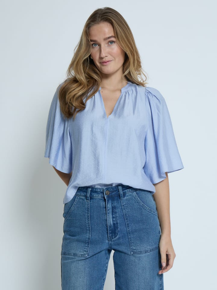 Bluse in Light Blue