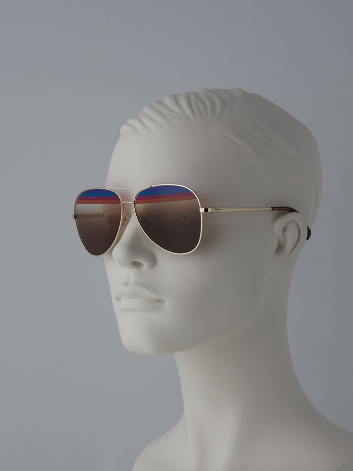 Sonnenbrille für Damen in gold