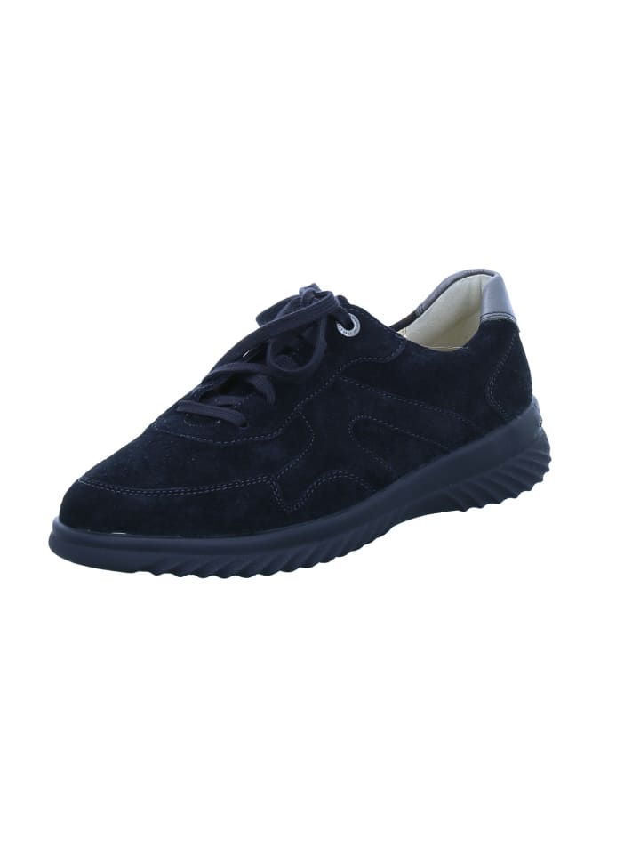Schnürschuh in schwarz