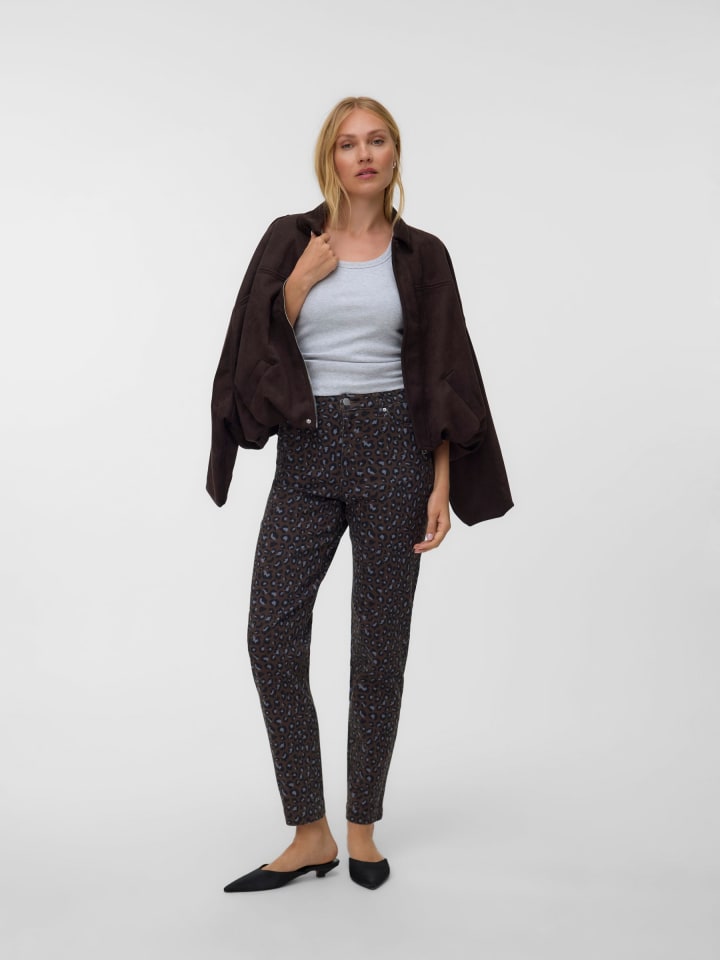 Mom Jeans in Rocky Road