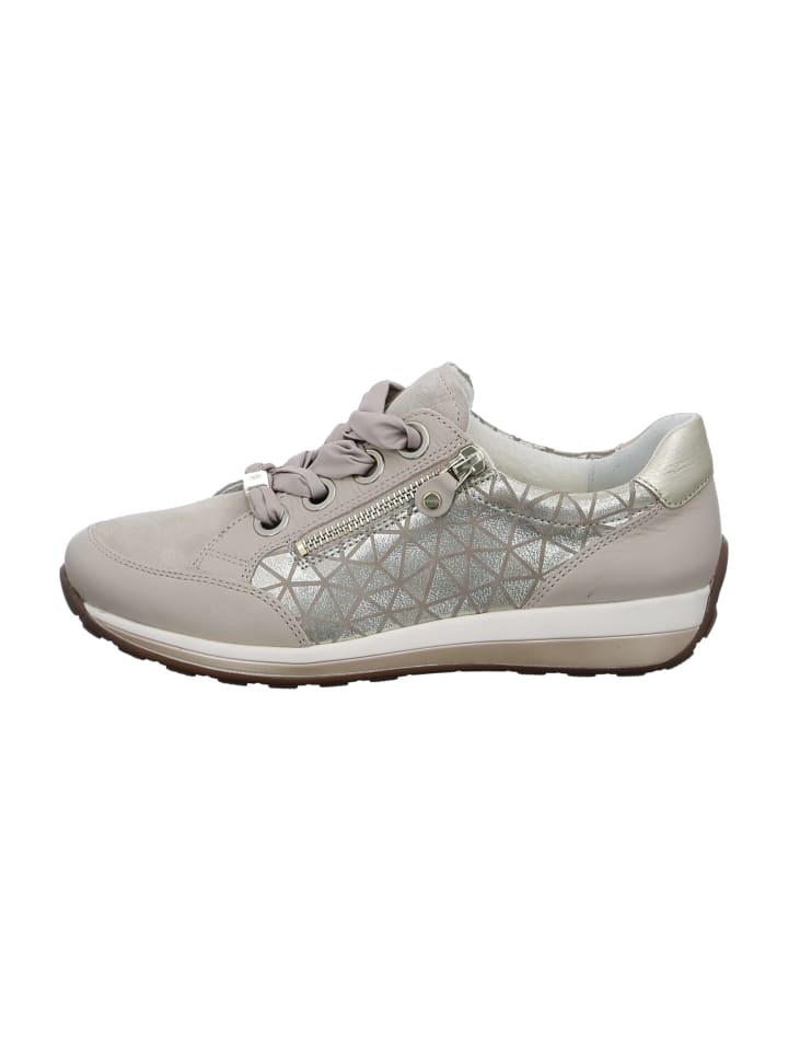 Sportliche Schnürschuhe in Beige