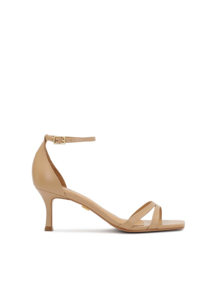 Sandaletten in Beige