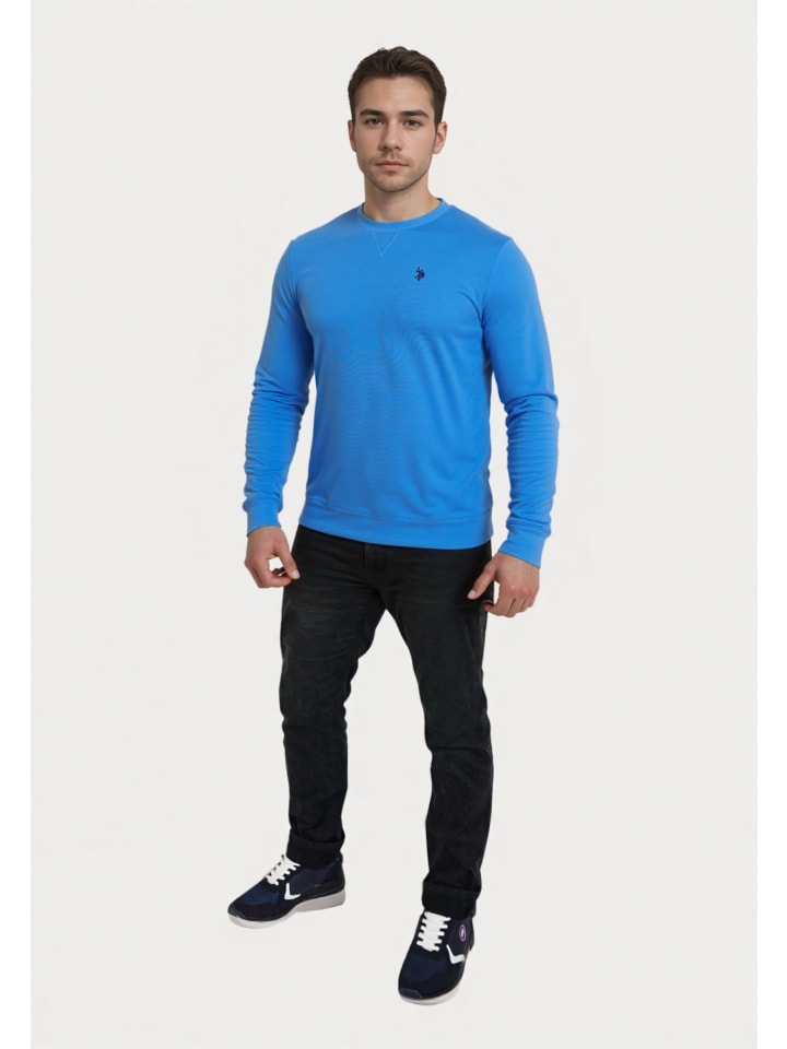Pullover in blau