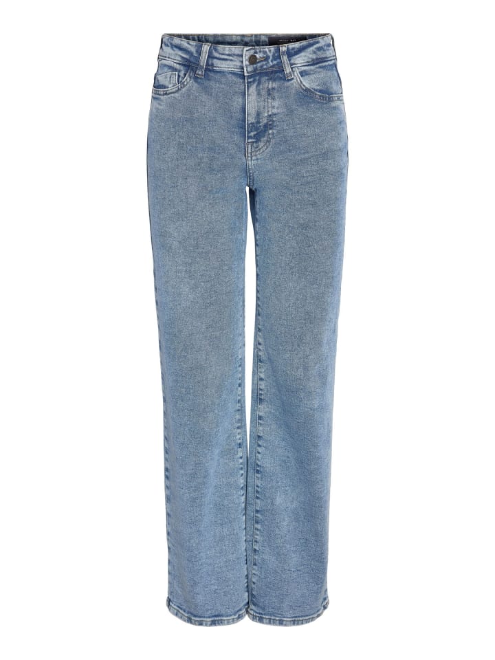 Straight Fit Jeans in Medium Blue Denim