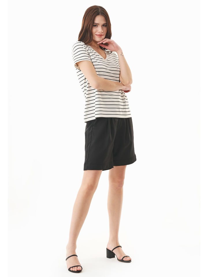 Shorts "WOR15007" in Schwarz