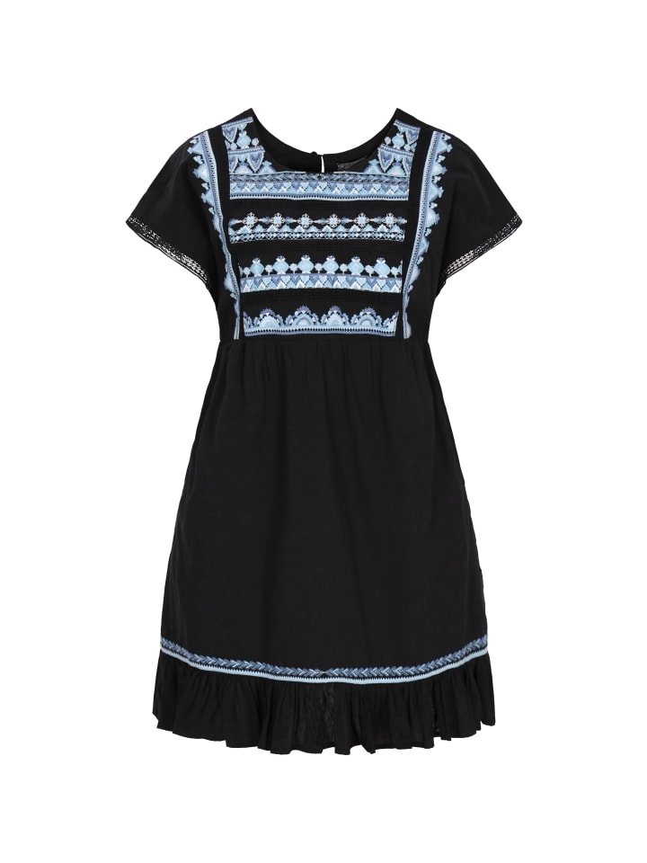 Women Dress in black