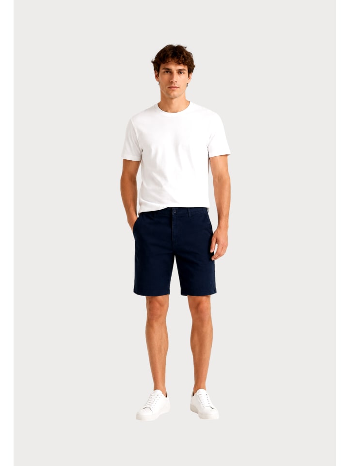Shorts in dunkelblau