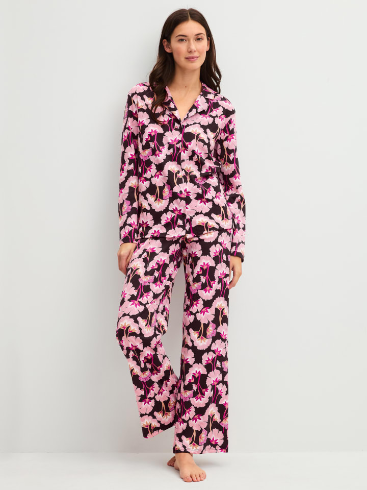 Pyjama in light melon