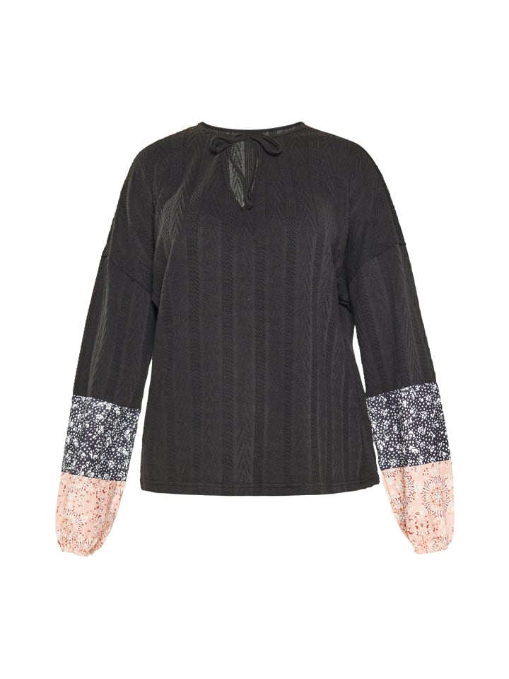 Women Blouse in black