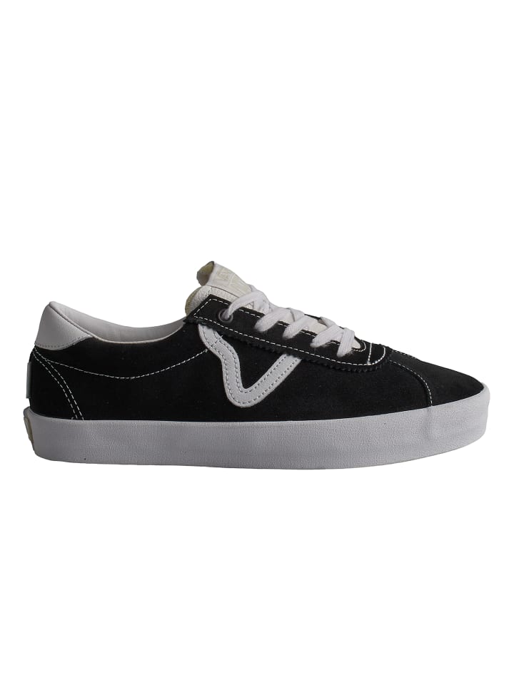 Sneakers in Black