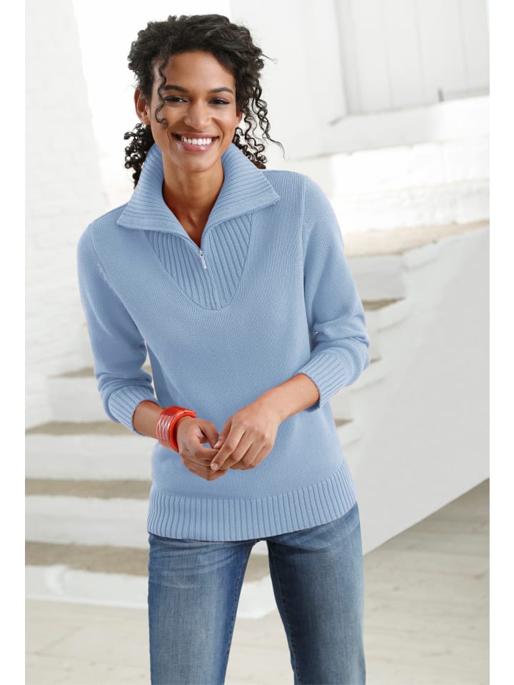 Pullover in eisblau