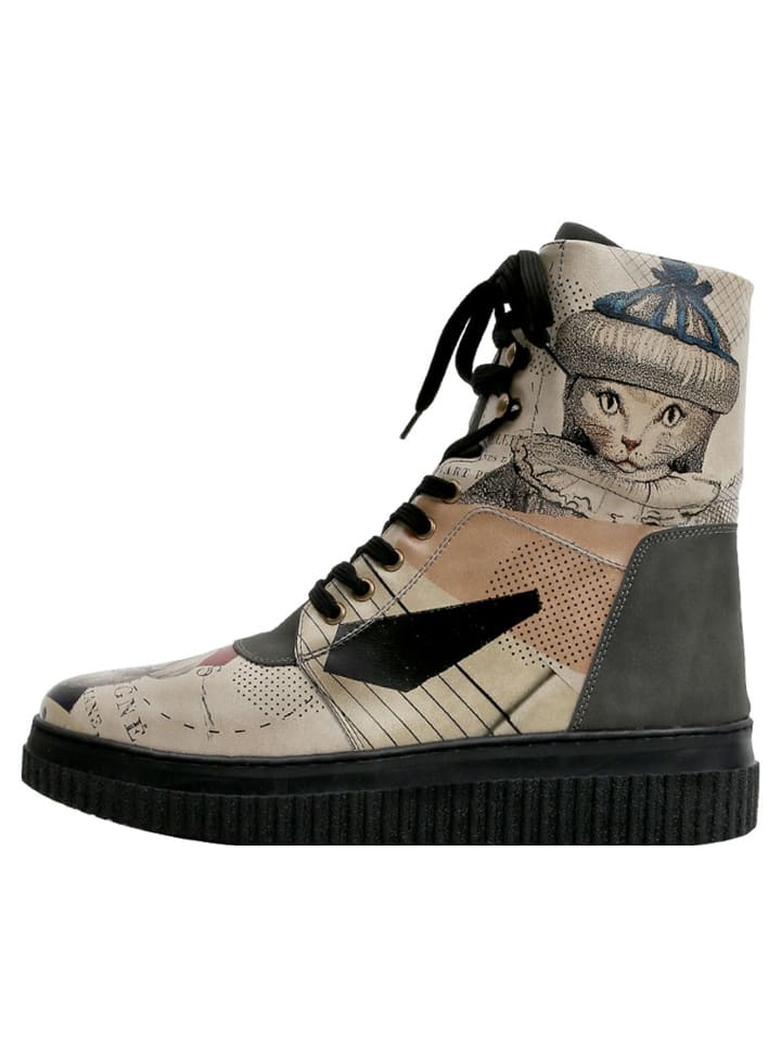 Future Boots - Mon Cher in Beige