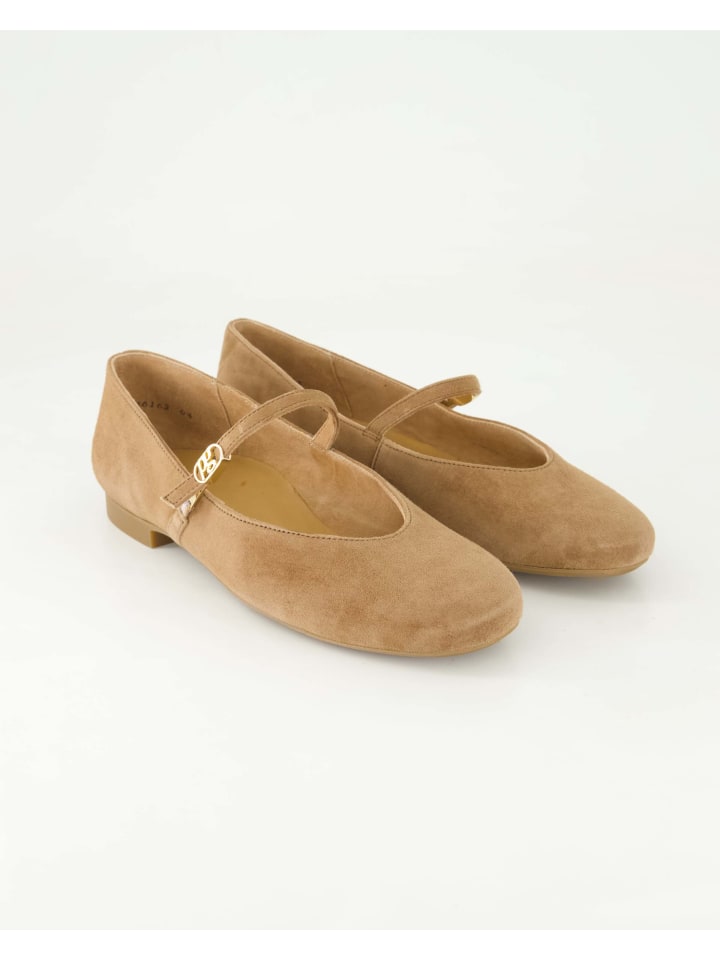 Ballerinas in Braun