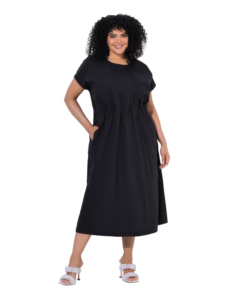 Midikleid in schwarz