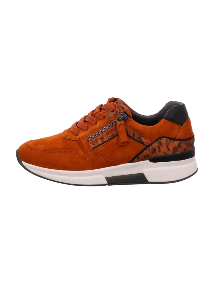 Sportliche Schnürschuhe in Rot