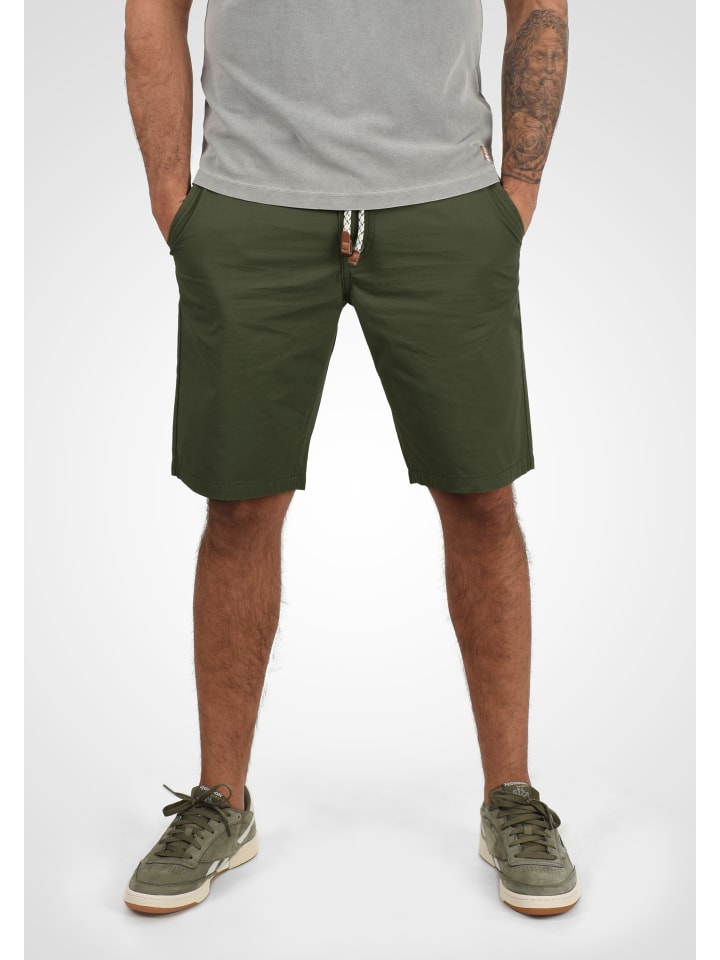 Chinoshorts BHRagna in Grün