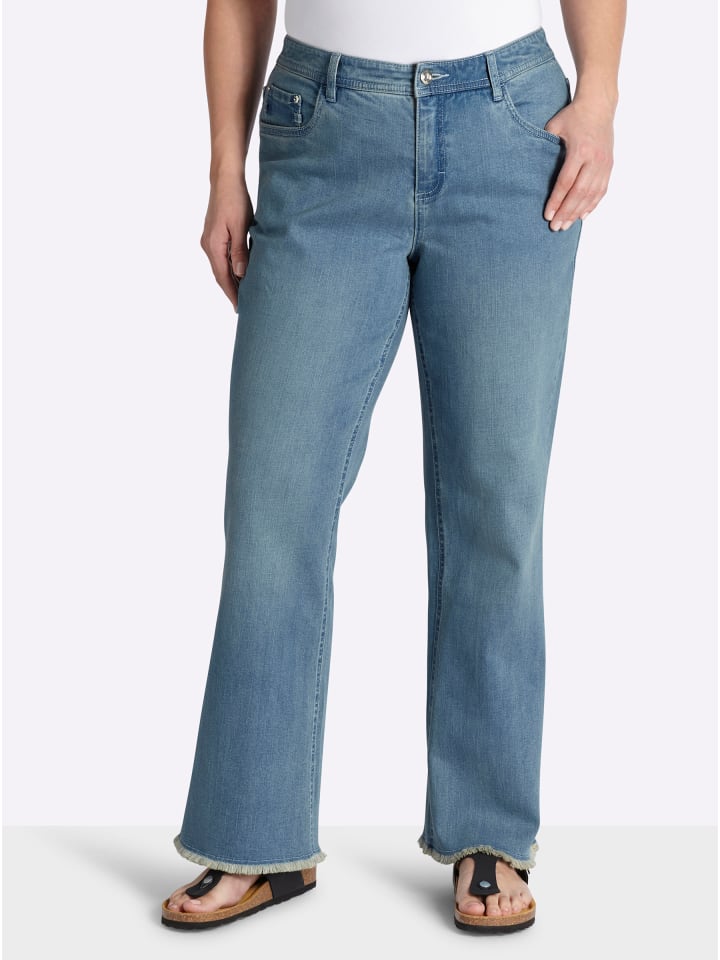 Bootcut-Jeans in blue-bleached