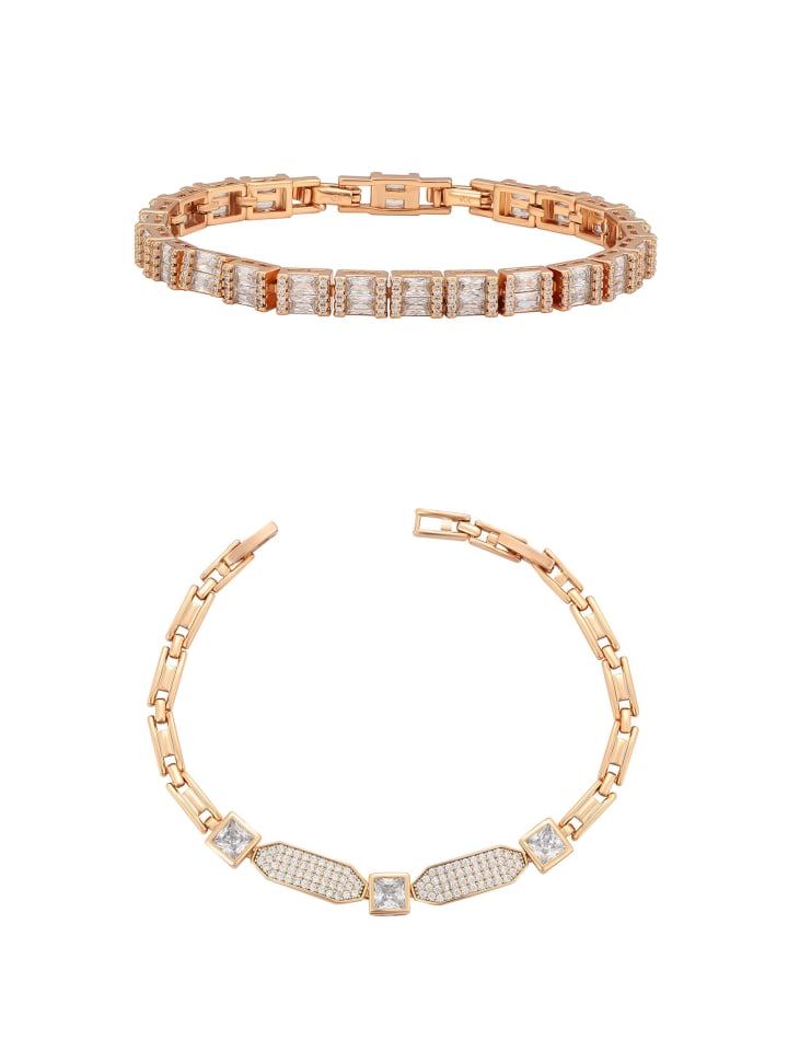 Women Bracelets Set in gold