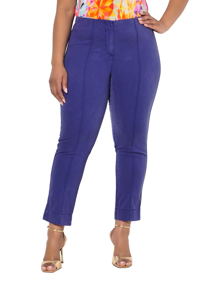 Hosen in tintenblau