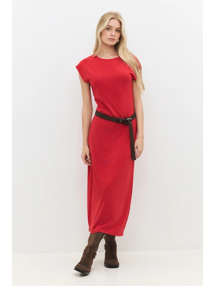 Kleid in Rot