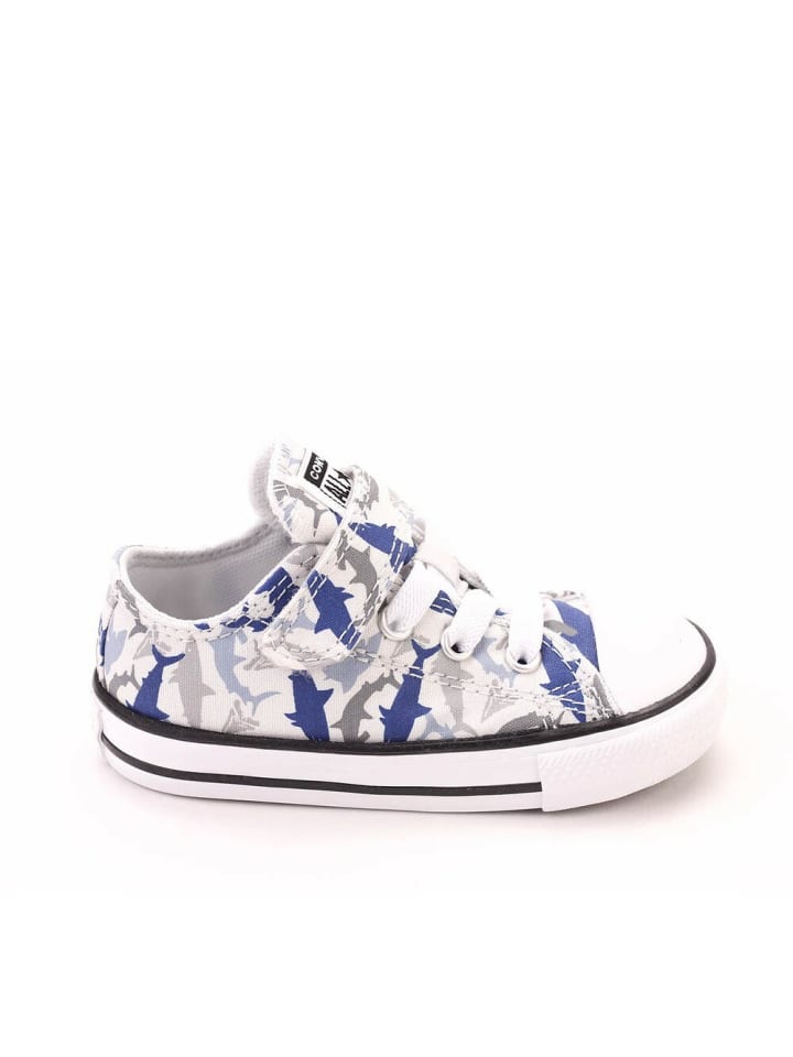 Turnschuhe in Grau