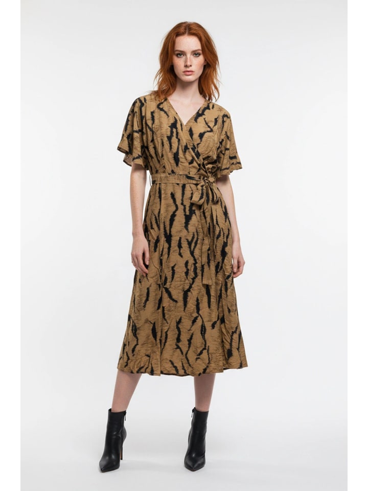 Kleid in Braun