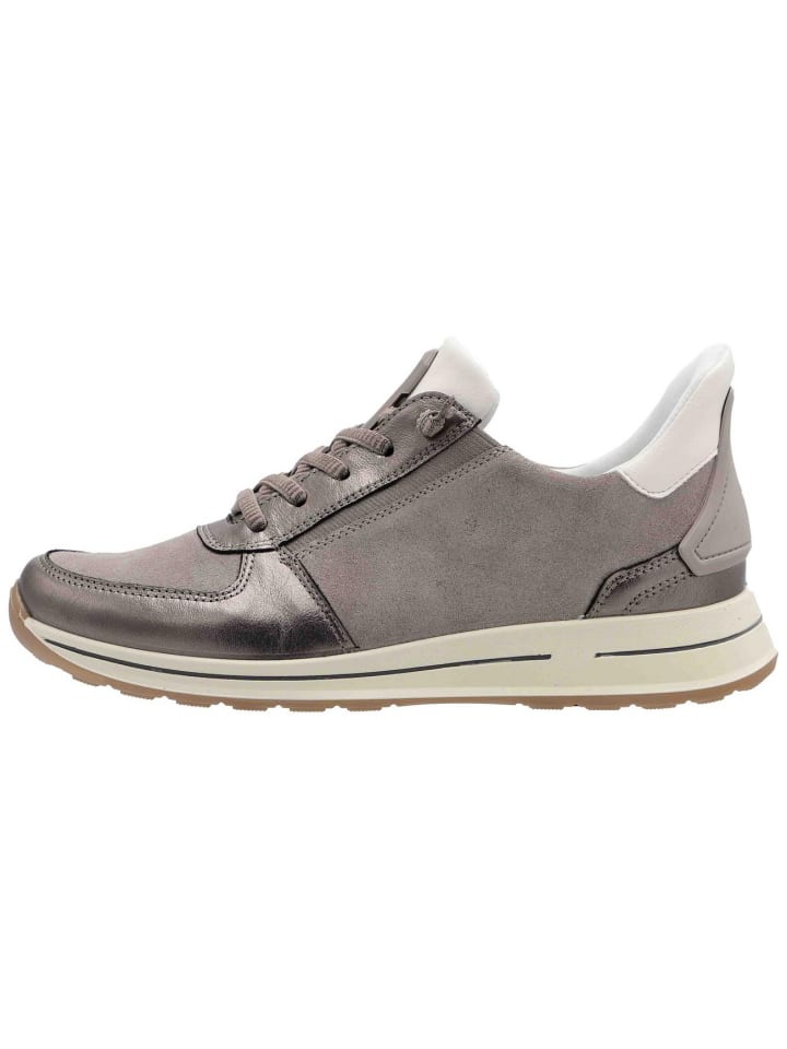 Schnürschuh in creme