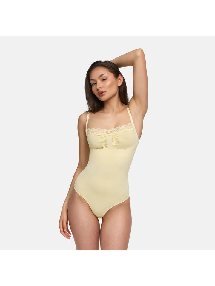 Figurformender Body mit String in Babygelb
