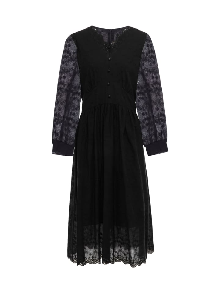 Women Dress in Black