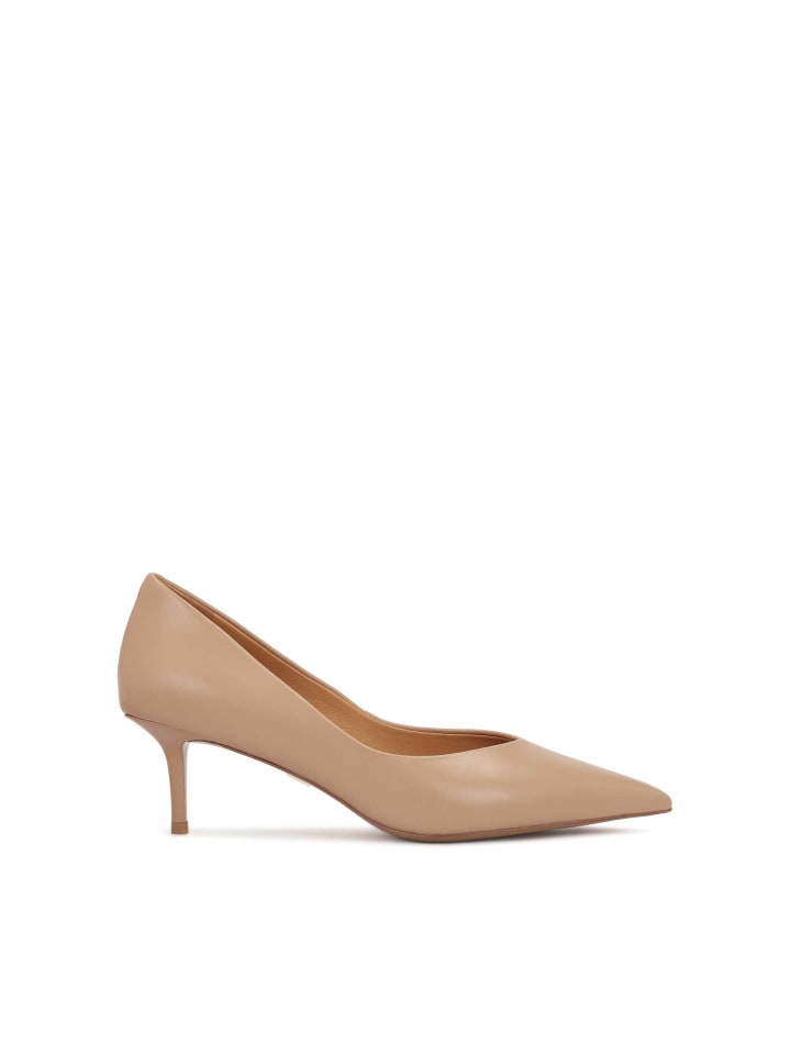 Pumps in Beige