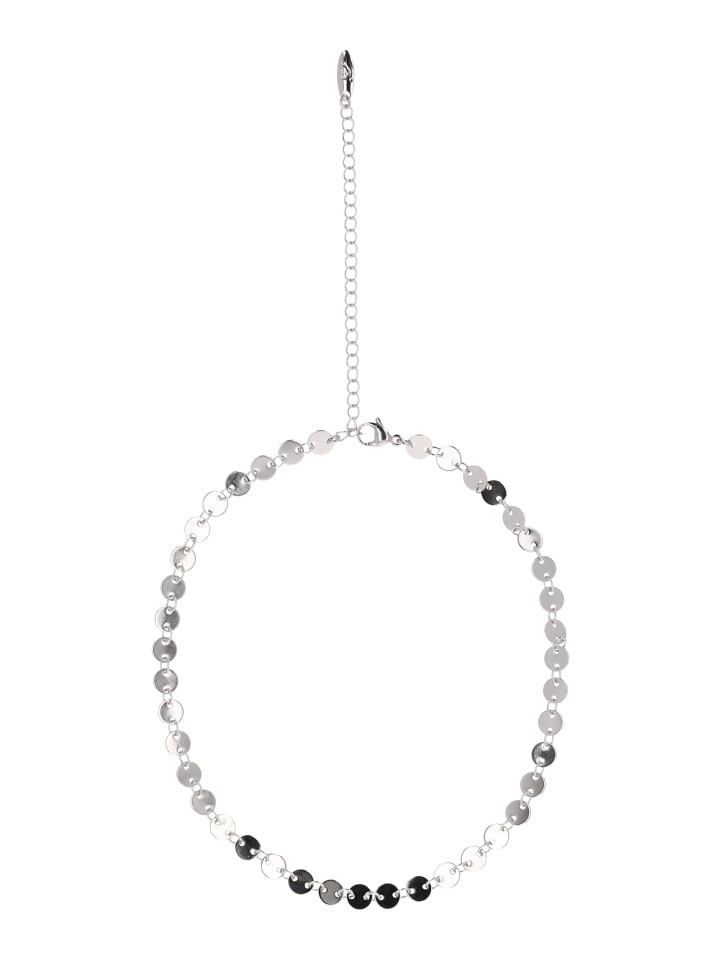 Women Necklace in Silver
