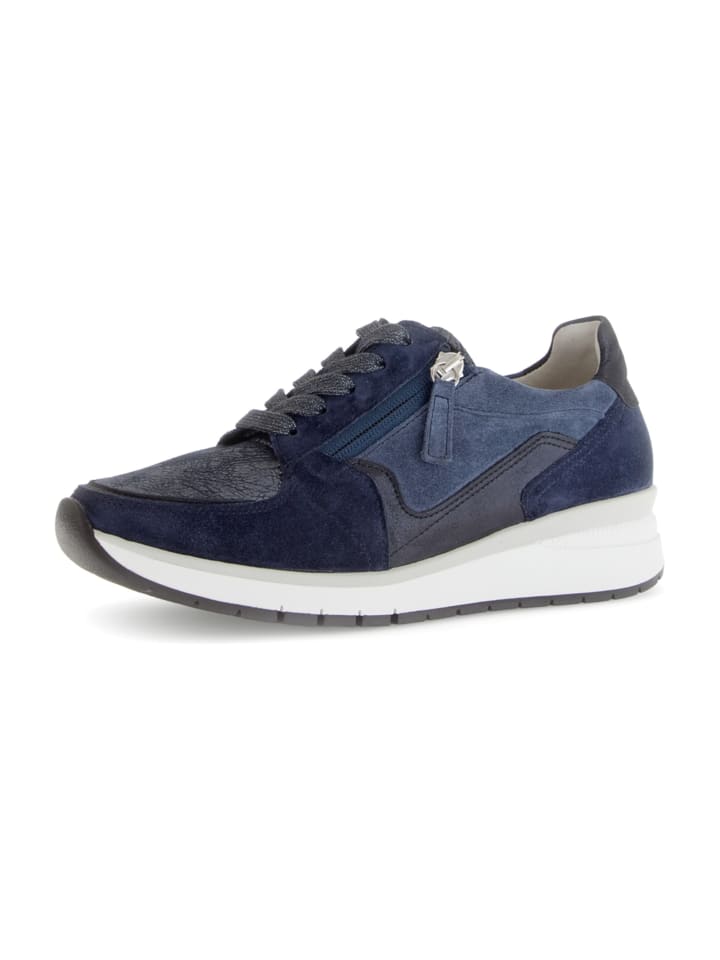 Sportliche Schnürschuhe in Blau
