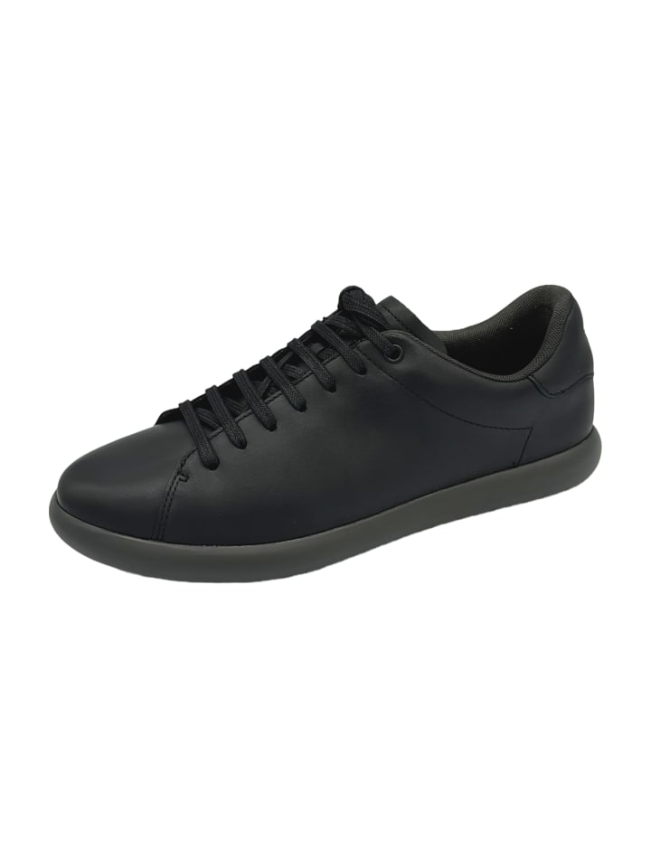 Sportliche Schnürschuhe in Schwarz