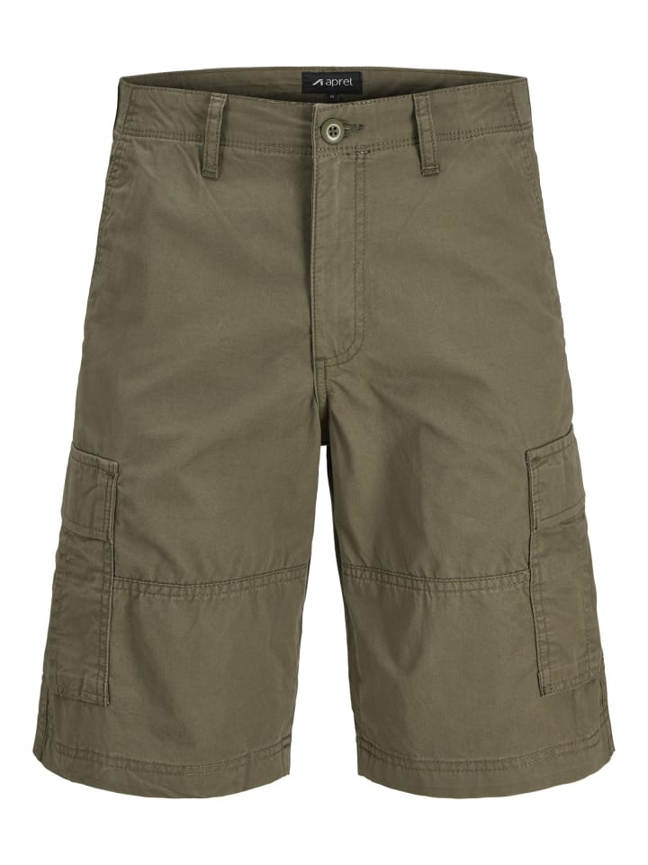 Cargo Shorts in Olive Night