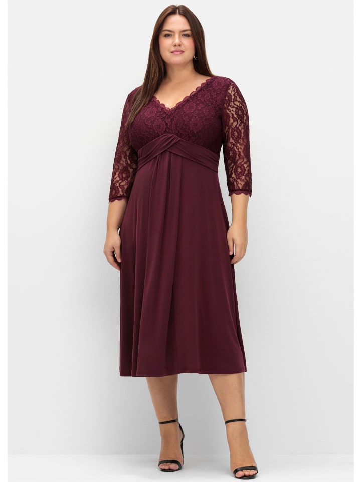Abendkleid in burgund