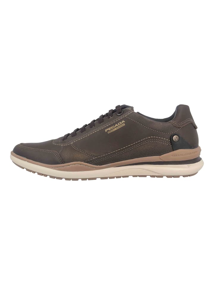 Sneaker in Braun