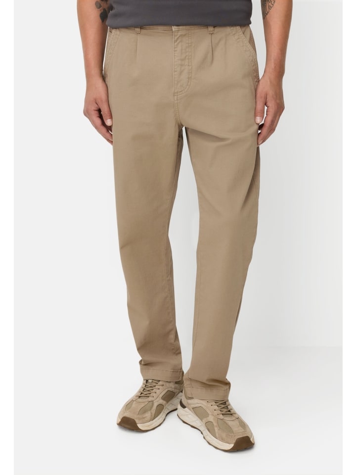 Relaxed Fit Chino mit 2-Wege Stretch in Braun