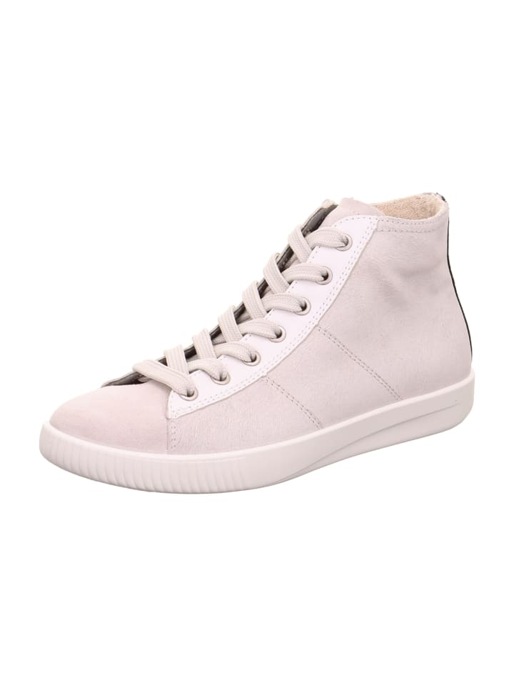 Klassische Schnürschuhe in Weiß