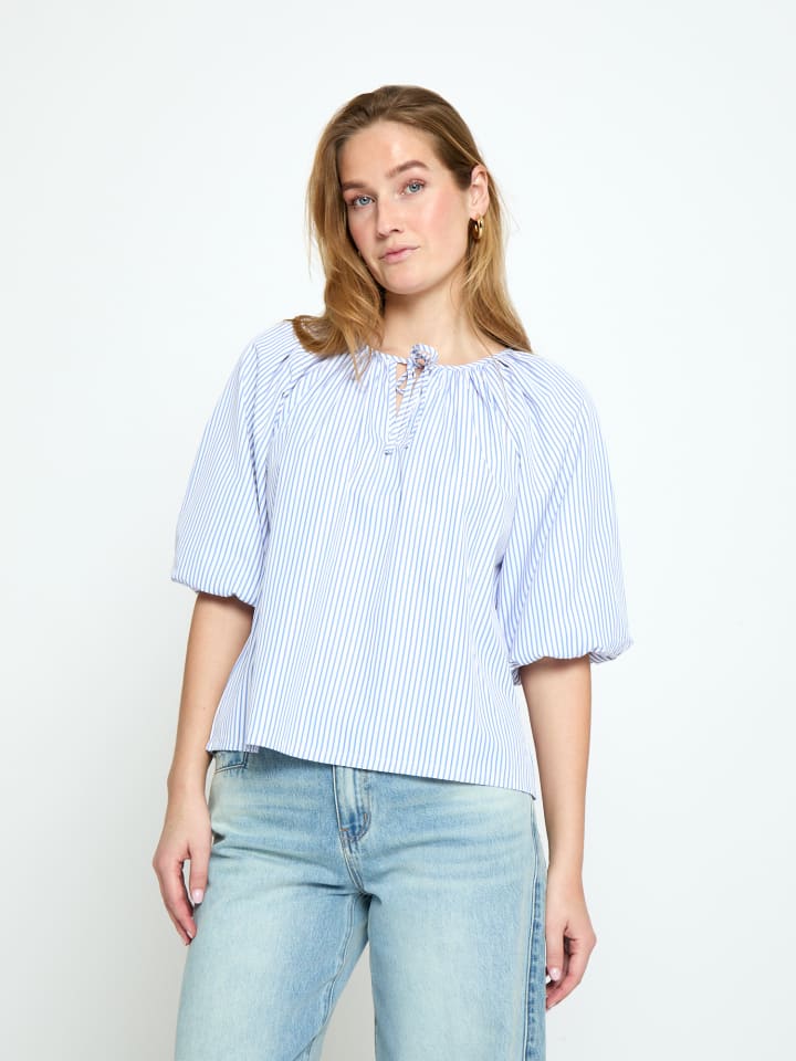 Top in Marina Blue Stripe