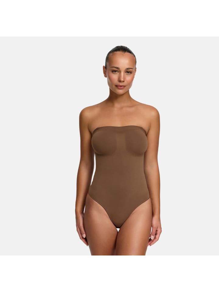 Figurformender Body mit Slip in Karamell