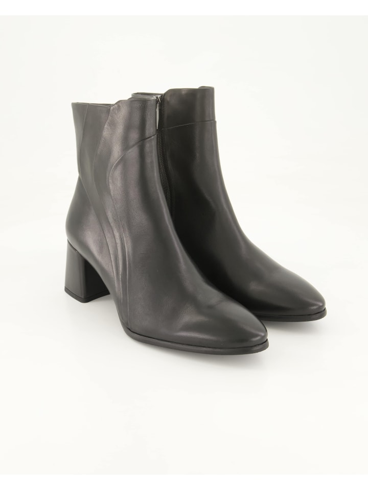 Klassische Stiefeletten in Schwarz