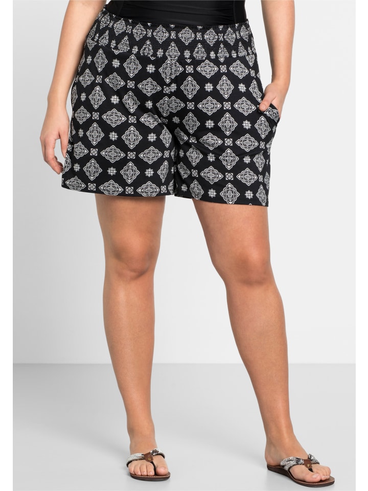Shorts in schwarz bedruckt